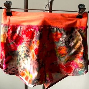 EUC Girls Athleta shorts Size M (8-10)